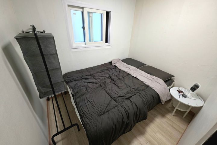 Two-room apartment 30 seconds from Sagajeong  3th image