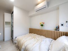Room 304 5th image