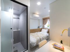 Room 304 1th image