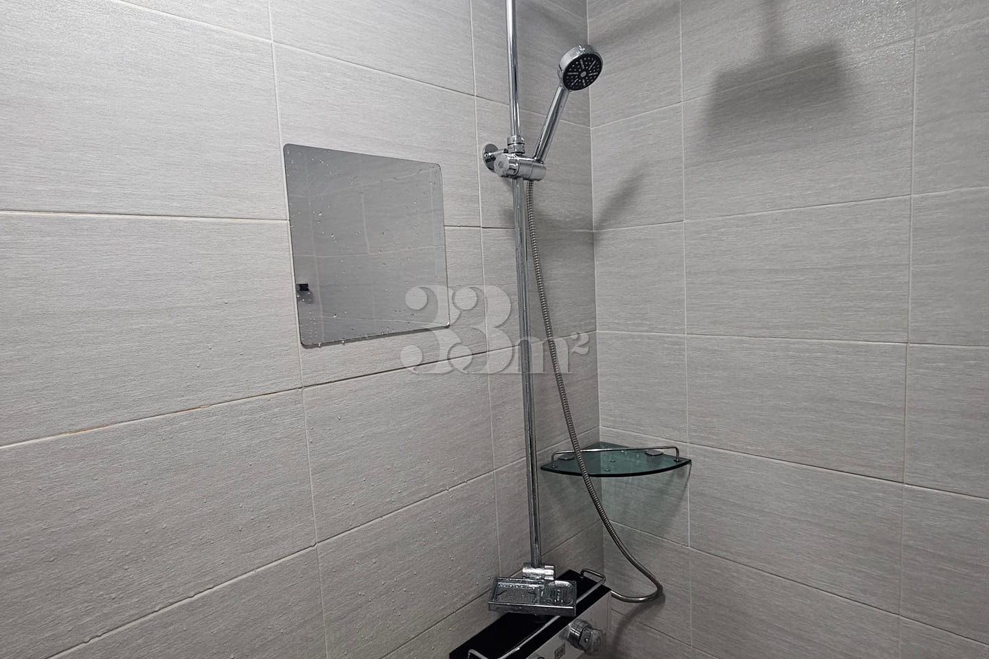 Fully furnished studio-style unit 13th image