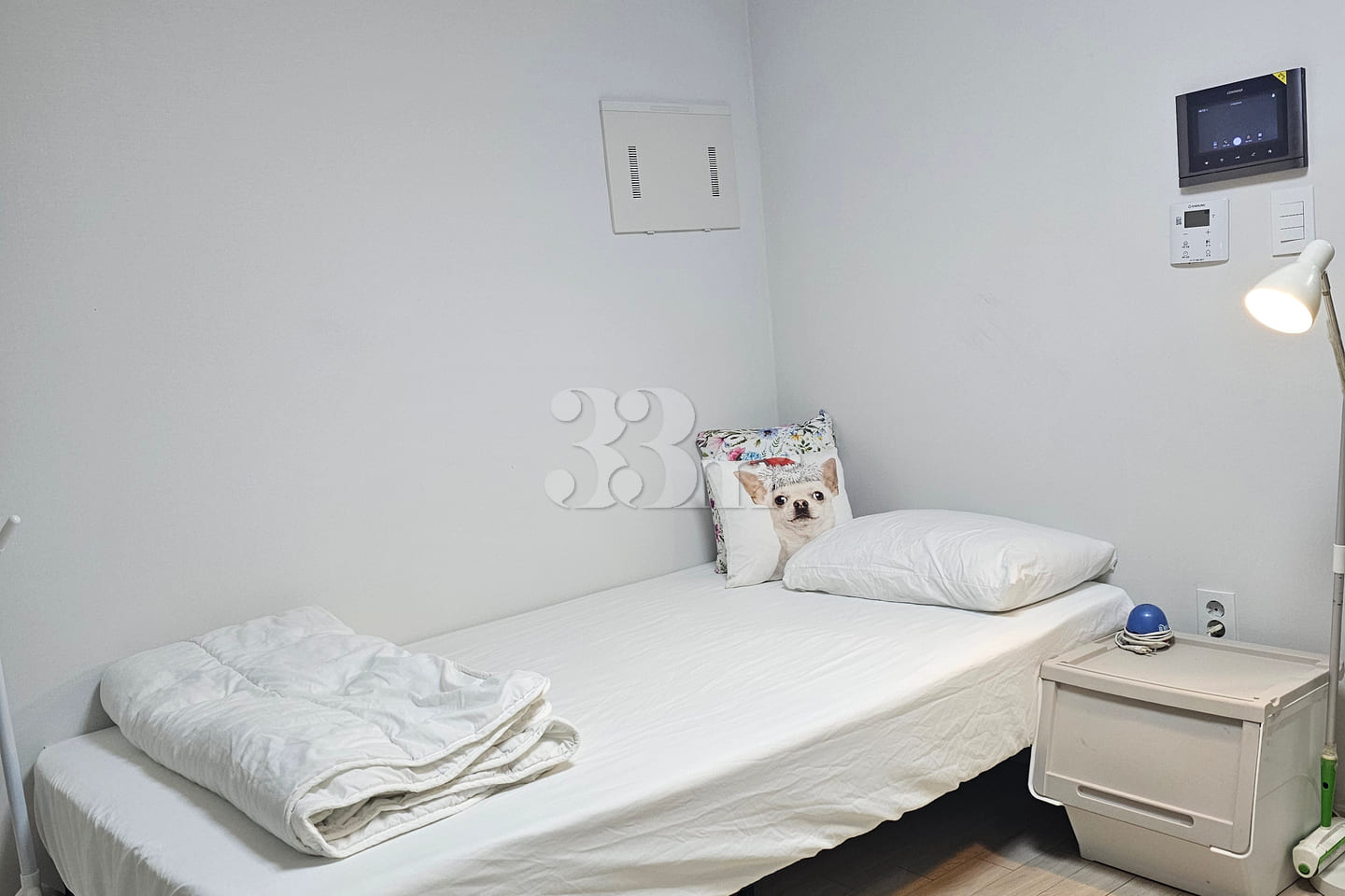 Fully furnished studio-style unit 7th image