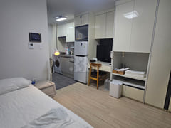Fully furnished studio-style unit 8th image