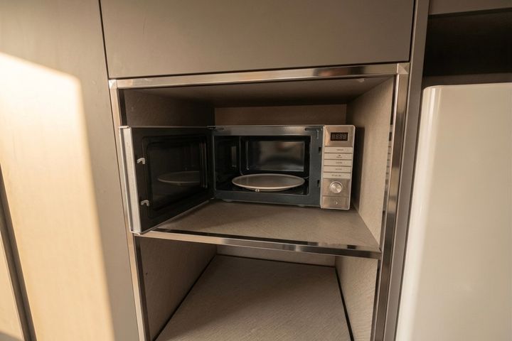 Quiet studio apartment near Oncheonjang Stati 4th image