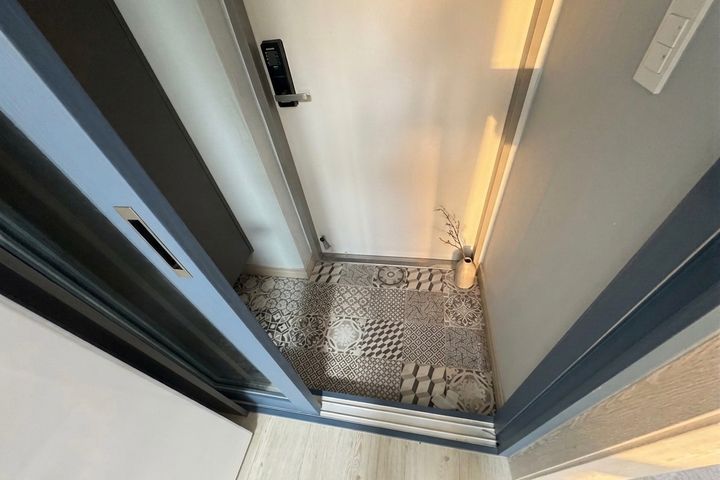Quiet studio apartment near Oncheonjang Stati 6th image