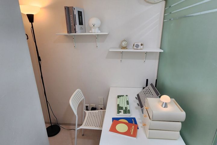 Studio Type 2, Room 328 3th image