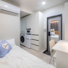 Room 302 Unit Image