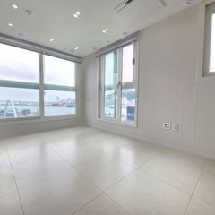 Newly built officetel near Jungang Station Unit Image