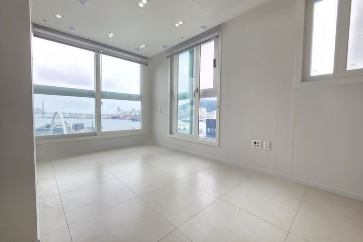 Newly built officetel near Jungang Station 0th image