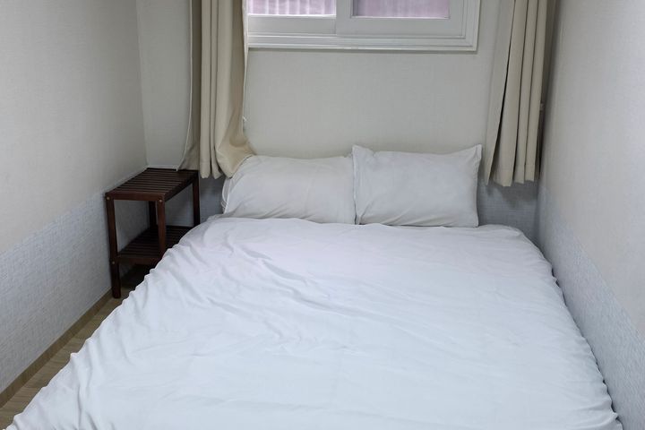 Two-room apartment near Hapjeong Station, Man 6th image