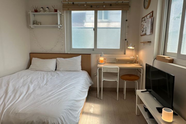 4 min from Hongdae Station / Rooftop 7th image