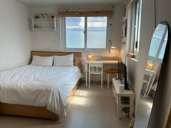 4 min from Hongdae Station / Rooftop 0th image