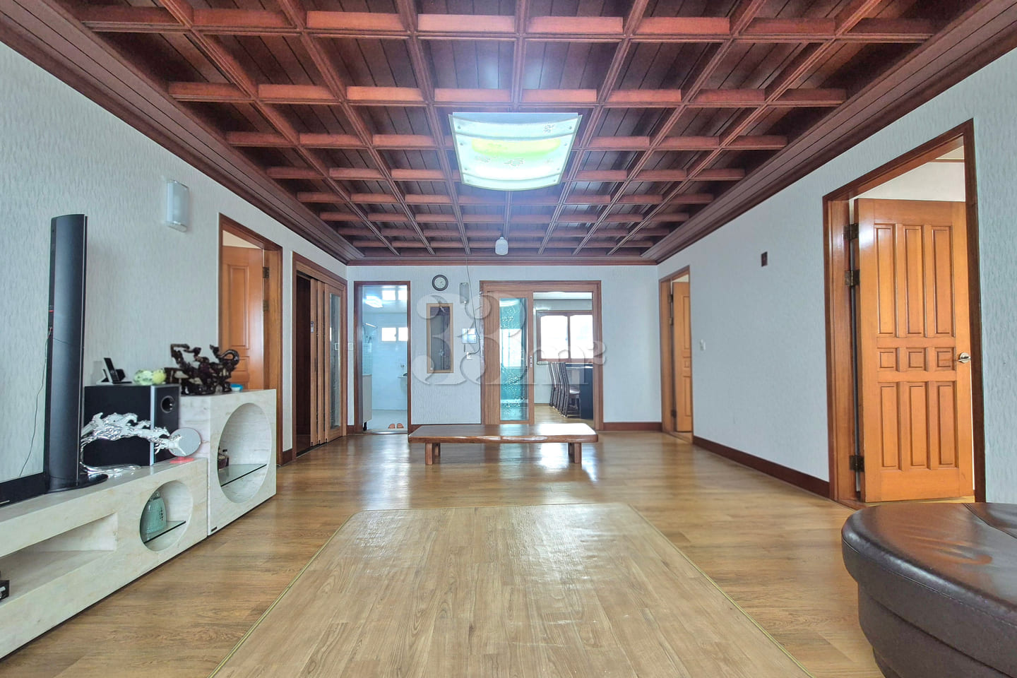 Seomyeon Palace House 2th image