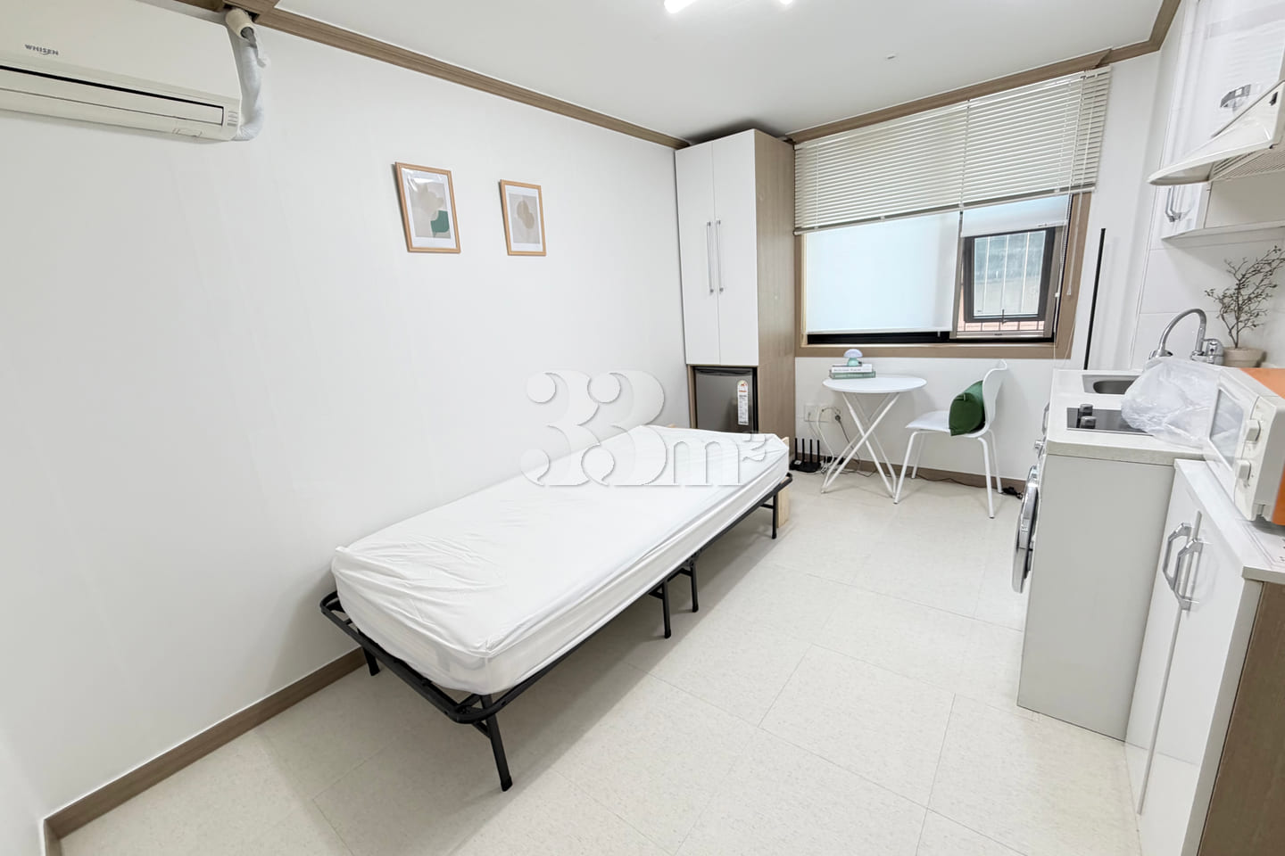 4-minute walk to Sinchon, 9-minute walk to Ho 9th image