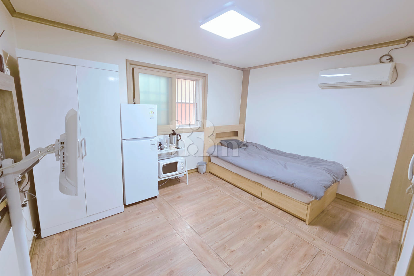 Studio apartment near Chonnam National Univer 0th image