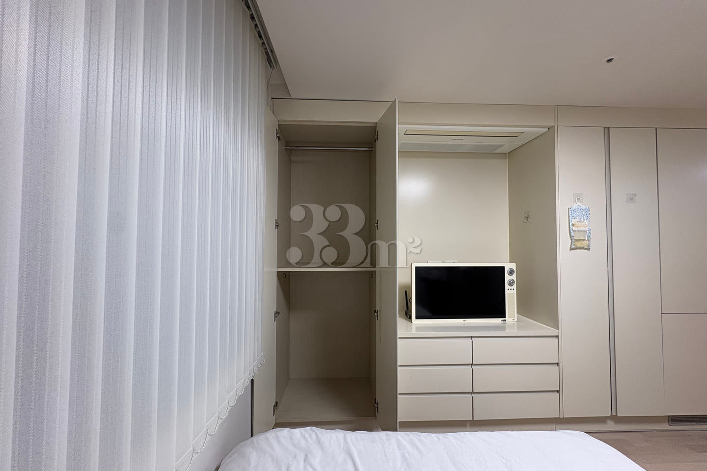 Gildong Fully Furnished Queen Room E3 11th image