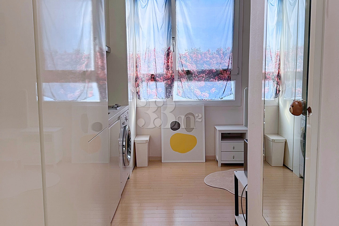 Gangdong-Gil-dong, Queen-size bed, Fully furn 3th image
