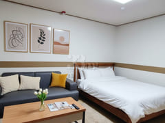 Dongdaemun Fully Furnished Unit with 3 Queen  0th image