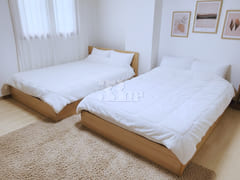 Dongdaemun Fully Furnished Unit with 3 Queen 1th image