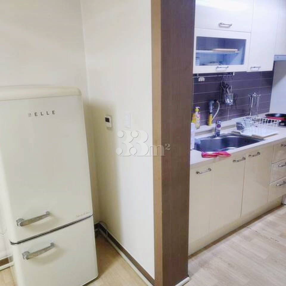 Dongdaemun Fully Furnished Unit with 3 Queen  3th image