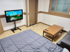 Dongdaemun Fully Furnished Unit with 3 Queen  9th image