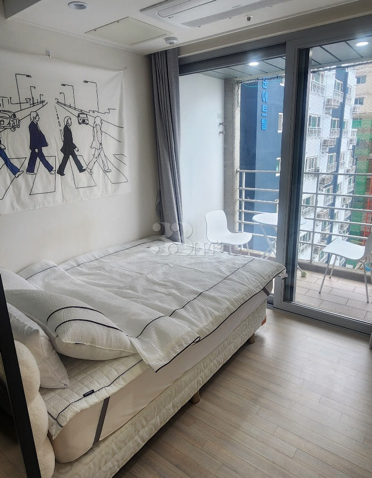 🥰 Cozy, Fully-Furnished Officetel in Yeon-do 4th image