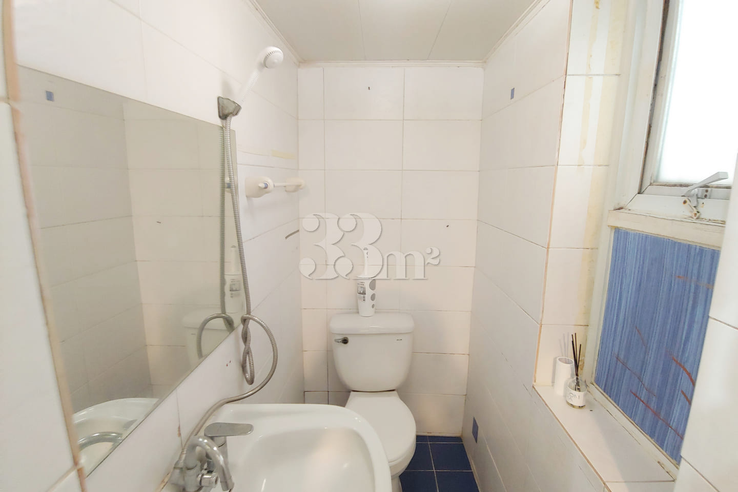 Neat studio apartment, 2 minutes from Sinchon 5th image