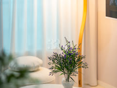 Newly built, fully furnished two-room unit ne 4th image
