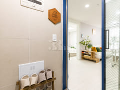 Newly built, fully furnished two-room unit ne 9th image