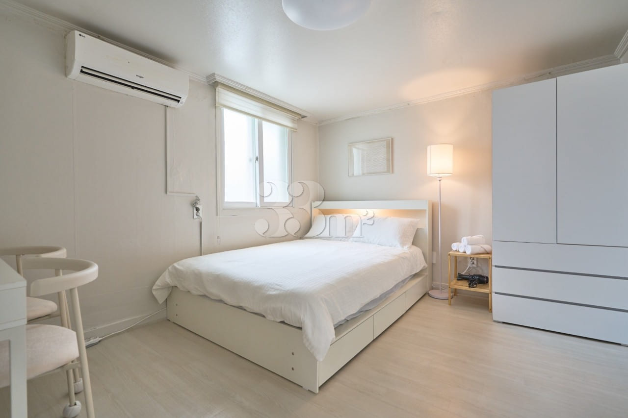 Fully furnished studio near Myeonghak Station 1th image