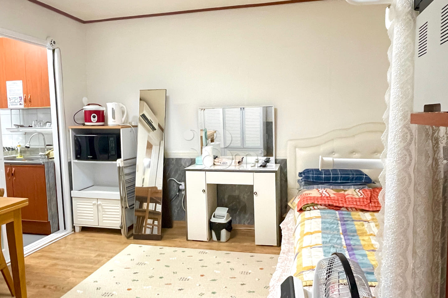 Recommended Short-term Rental Accommodation i 0th image