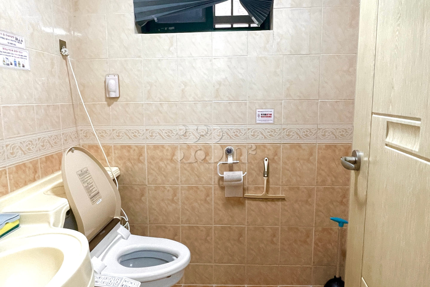 Recommended Short-term Rental Accommodation i 17th image