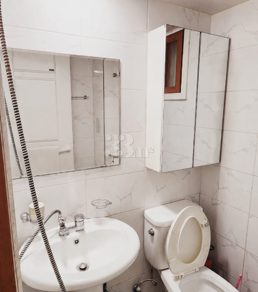 Fully furnished studio (Unit 4) with parking  8th image