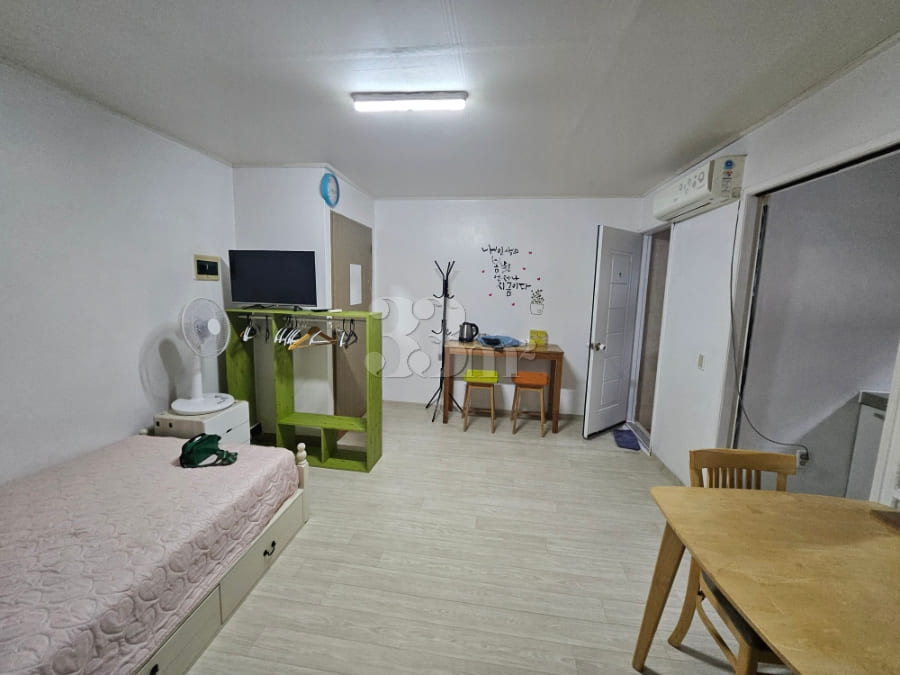 Studio apartment near Igok Wedding Park 2th image