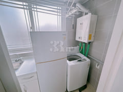 Northeast-facing studio apartment 5th image