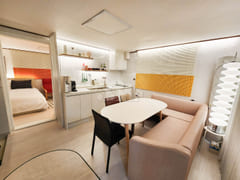 Spacious 3-bedroom unit for 8 people with par 1th image