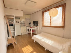 Private rooftop; fully furnished unit near Hy 1th image