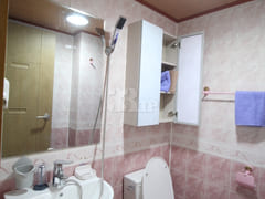 A comfortable home with great natural light ★ 6th image