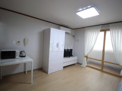 A comfortable home with great natural light ★ 1th image