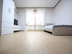 A comfortable home with great natural light ★ 0th image