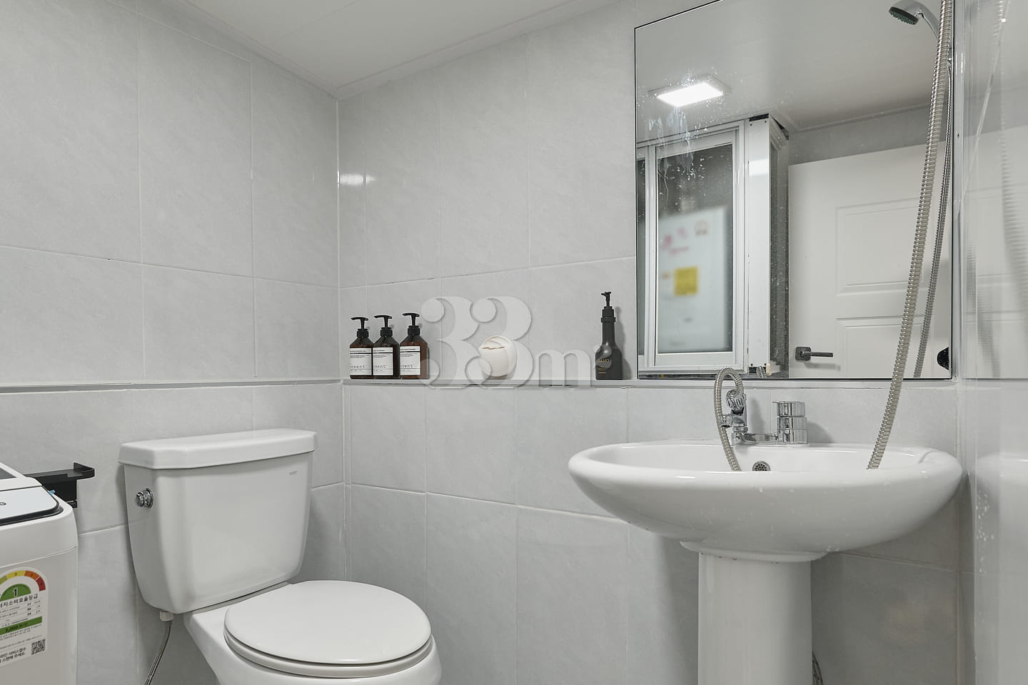 Fully renovated two-room unit in Yeoksam, Gan 14th image