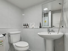 Fully renovated two-room unit in Yeoksam, Gan 14th image