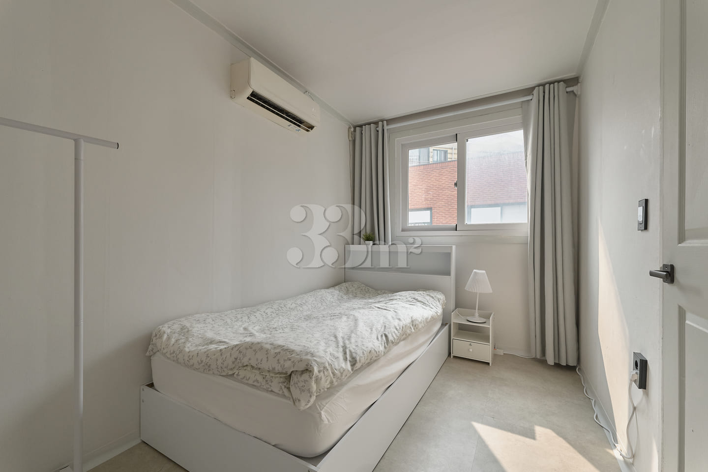 Fully renovated two-room unit in Yeoksam, Gan 11th image