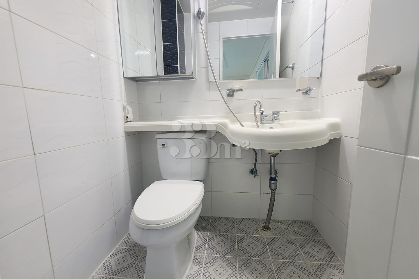 Cozy and quiet studio apartment 7th image