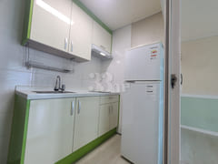 Cozy and quiet studio apartment 3th image