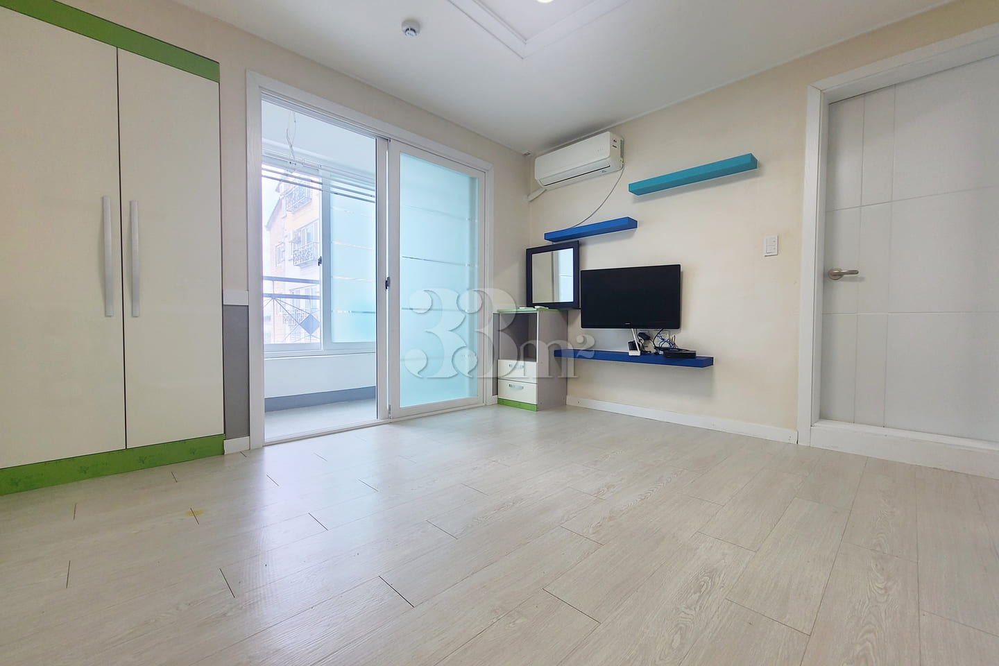Cozy and quiet studio apartment 1th image