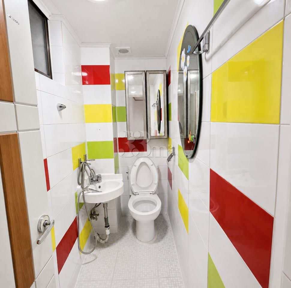 π‘ Spacious Studio in Sinchon 7th image