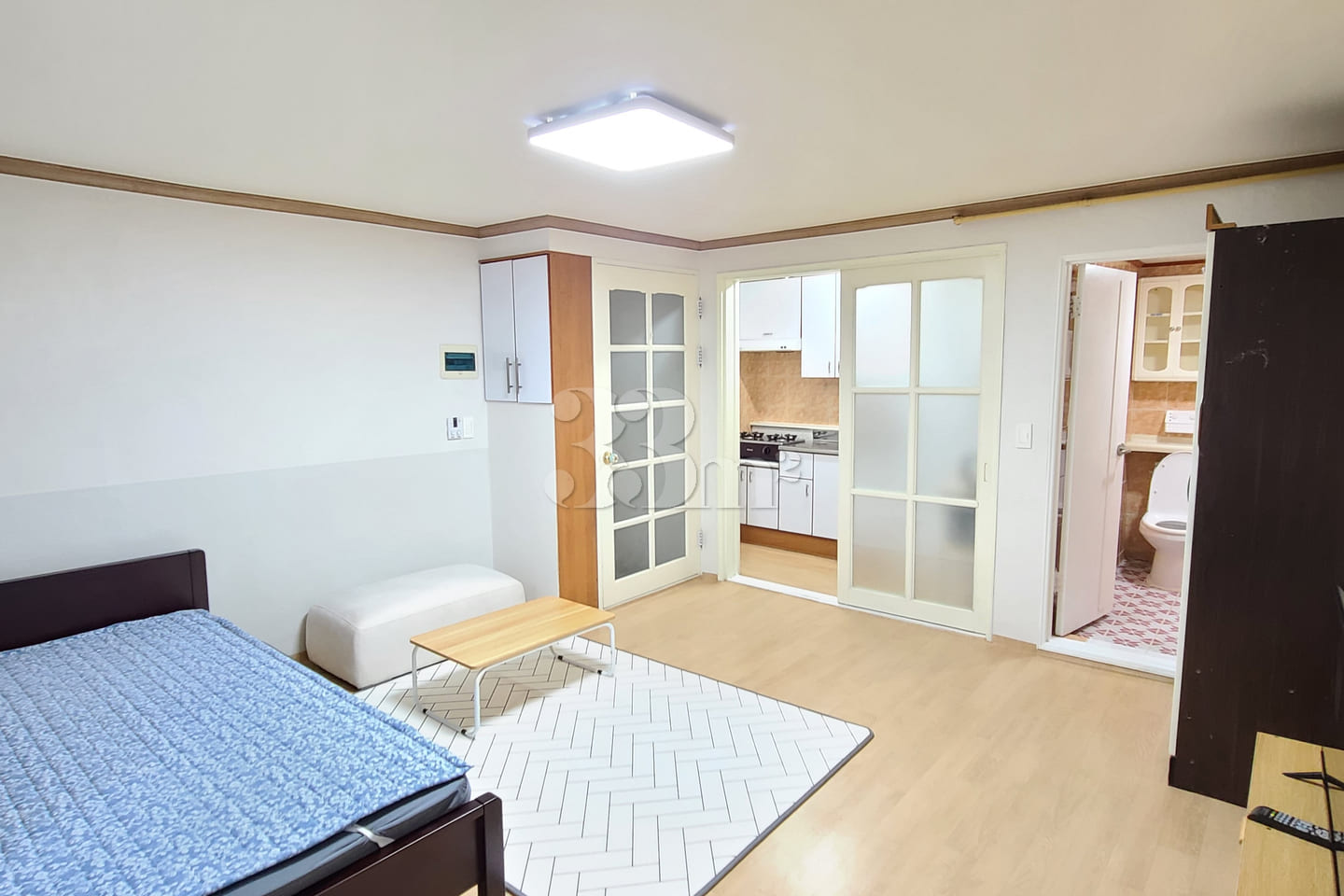 Great Studio Apartment in Seongseo (Unit 201) 1th image