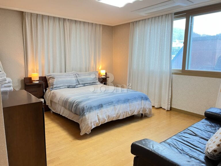 Unit 202, 3 bedrooms, 2 bathrooms 6th image