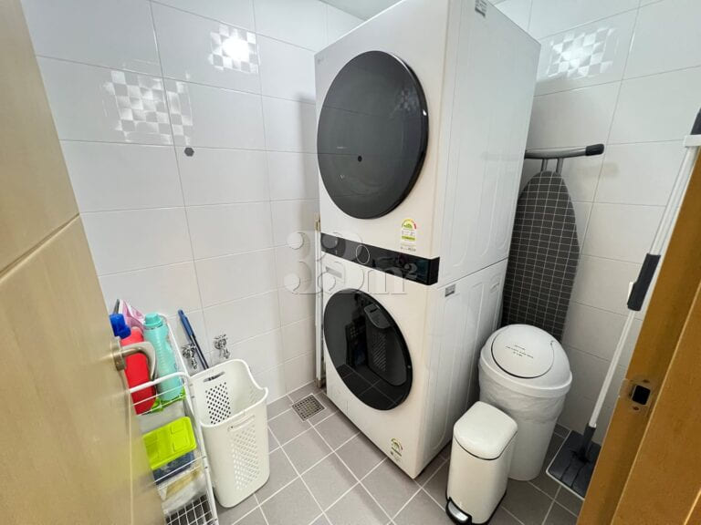 Unit 202, 3 bedrooms, 2 bathrooms 11th image