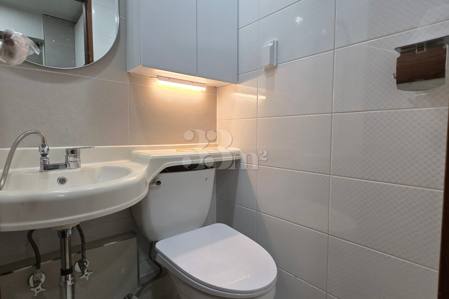 It is a neat studio apartment. 7th image